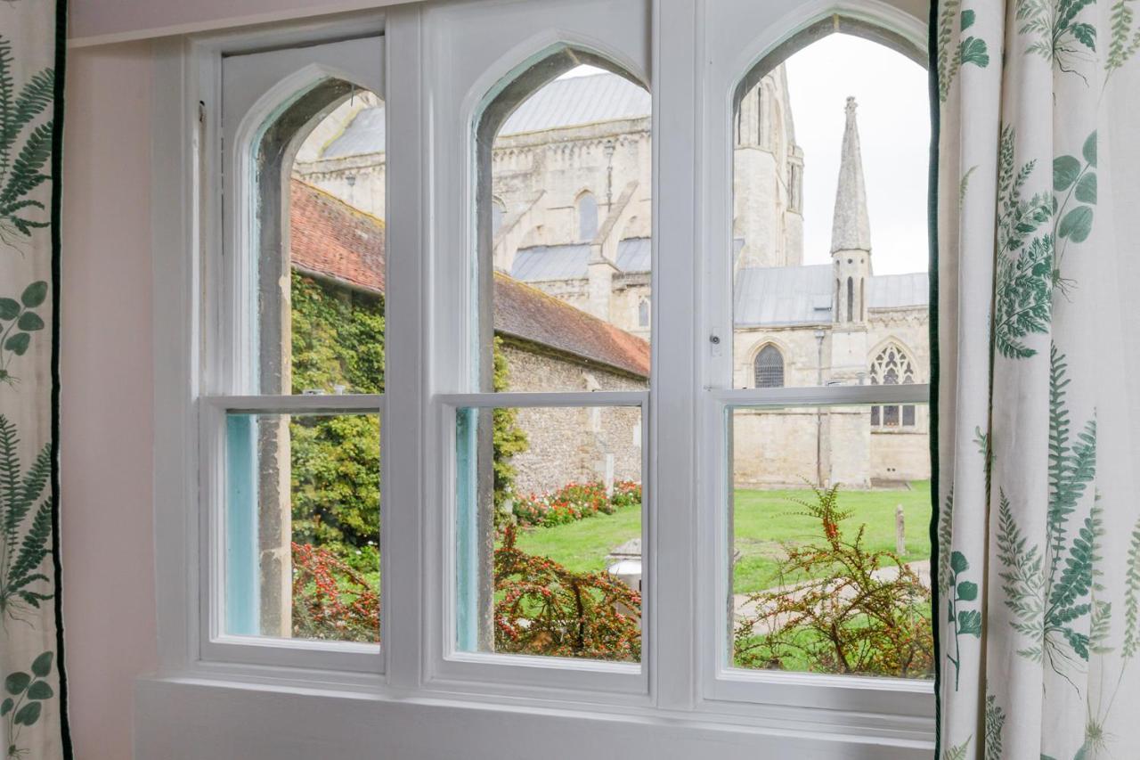 Cloisters Cottage Chichester Exterior photo